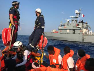 Italië ontzegt Duits reddingsschip met honderd migranten toegang tot haven