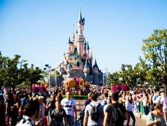 Geen Mickey Mouse voor Brusselse ambtenaren: inspectie schrapt familiedag van meer dan 100.000 euro naar Disneyland Parijs
