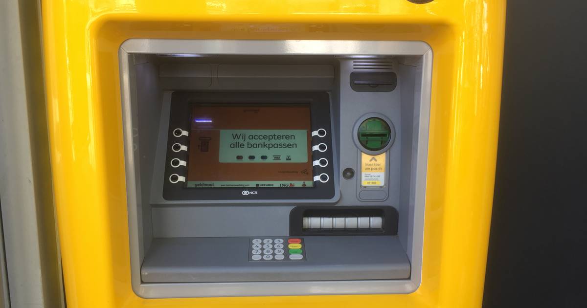 Het begin Yoghurt Met pensioen gaan Toch nieuwe geldautomaten erbij in Almelo, waaronder in deze winkel |  Almelo | tubantia.nl