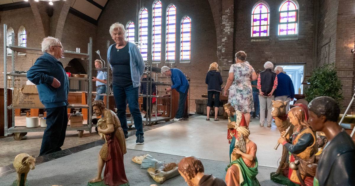 Wie biedt? Maria en Jozef, Jezusbeeld en orgelpijp te koop: de kerk in Herpt moet leeg