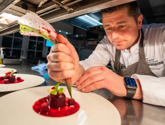Sterrenchef gaat ‘kansloze’ uitdaging aan: kun je compleet kerstdiner maken voor 2,50 euro?