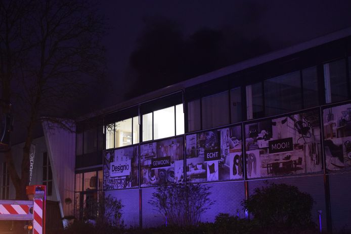 De brand vond plaats in Timmerfabriek van Dijk in Hardenberg.