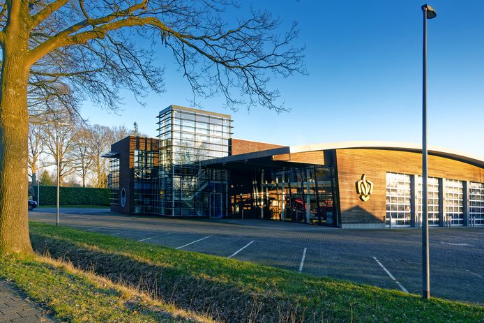 De splinternieuwe brandweerkazerne van Sint Michielsgestel werd overgedragen aan de regionale brandweer van de Veiligheidsregio.