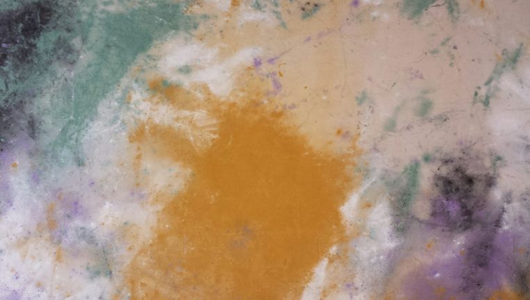 Jessica Warboys: Sea Painting, Dunwich (2016). Beeld  
