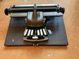 Braille typemachine lezers helpen lezers 22-04-2024