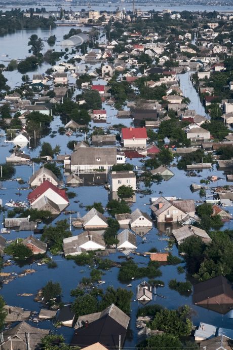 “Nous n’avons plus rien”: des images filmées par un drone montrent l’ampleur des inondations à Kherson