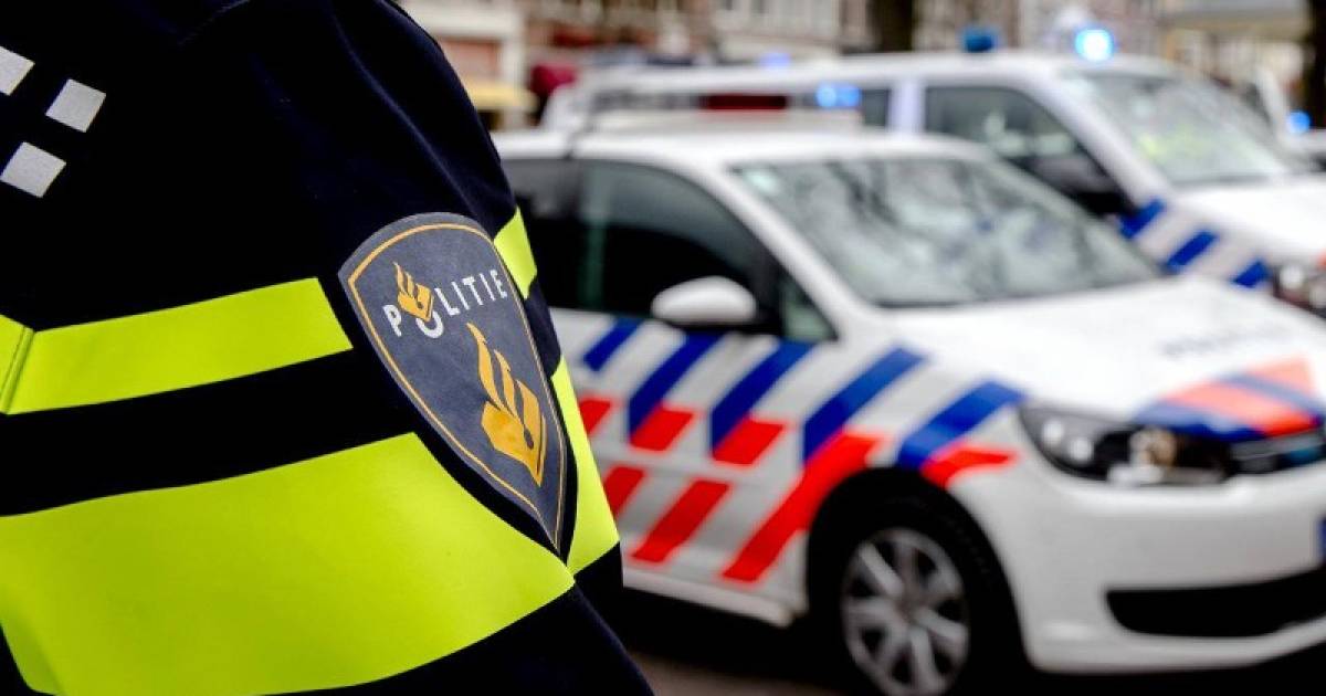 Politie vindt dode man in woning Rotterdam, lichaam lag daar waarschijnlijk meer dan een maand .
