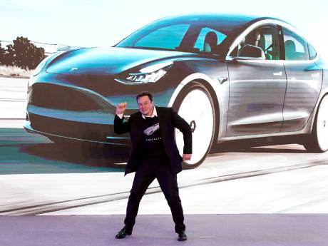 Tesla-rijders moeten hun auto mogelijk laten ombouwen: ‘Elon Musk verbreekt zijn belofte’
