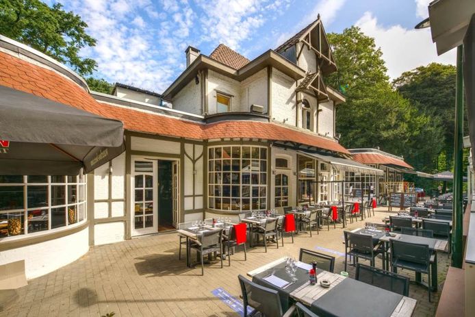 La Brasserie de la patinoire au Bois de la Cambre.