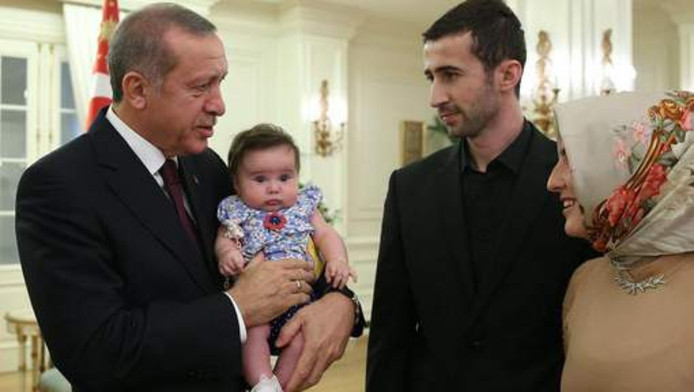 President Erdogan roept zijn landgenoten in Europa op om meer kinderen te maken.