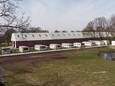 Tegen de opvang in caravans door de familie Holland in Vriezenveen ageerde Twenterand vorig jaar nog fel. Nu komt de gemeente met een vergelijkbaar plan.