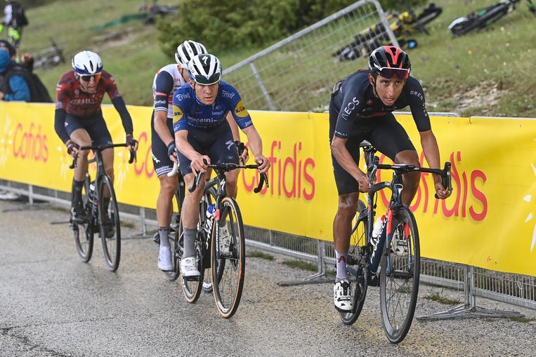 Evenepoel was tijdens de eerste week de evenknie van latere eindwinnaar Egan Bernal. Beeld LAPRESSE