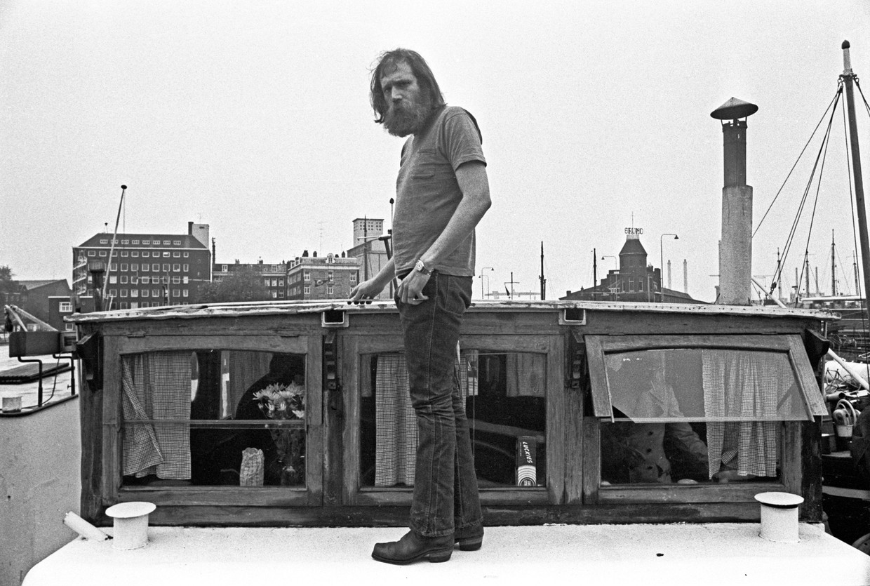 Lawrence Weiner, mei 1971, Westerdok, Amsterdam Beeld Pieter Boersma