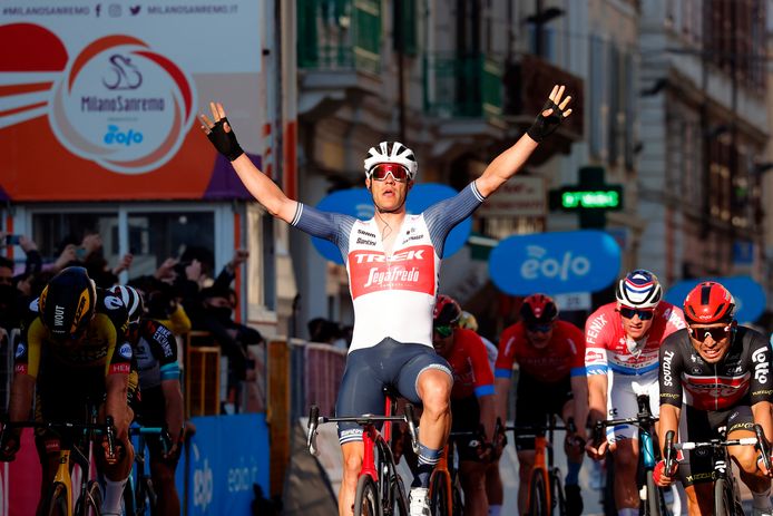 Jasper Stuyven won in maart met Milaan-Sanremo z'n eerste Monument.