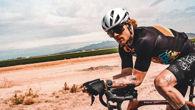 Hij doet het! Matthieu Bonne reageert op wereldrecord van 3.619 kilometer fietsen in 7 dagen: “Door slaaptekort begon ik te hallucineren”
