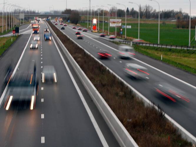 Meer Belgen rijden te snel: alle hoop op trajectcontroles