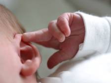 Un bébé né sourd entend pour la première fois: les “résultats spectaculaires” d’une thérapie génique