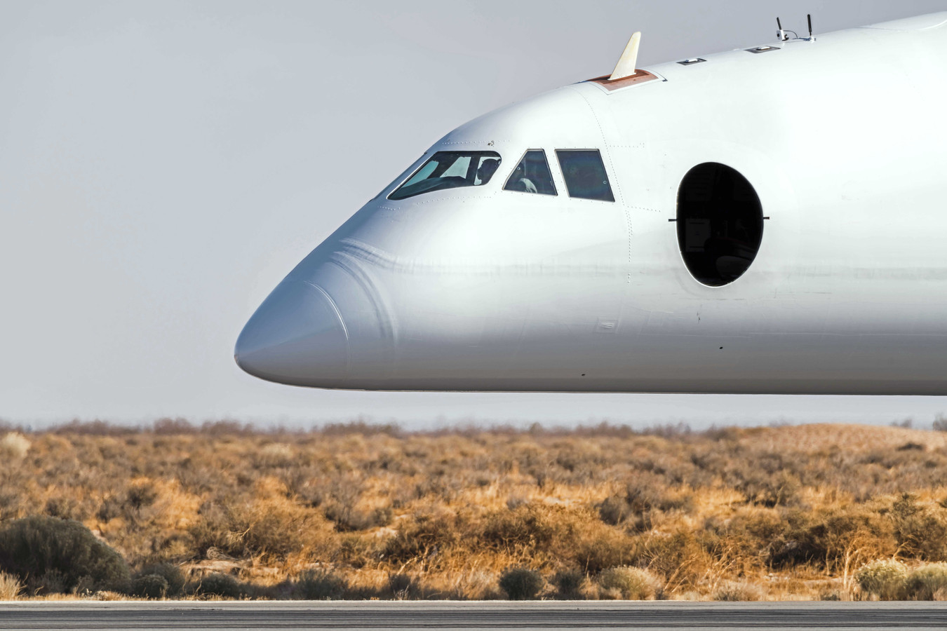 Самый великий самолет. Стратоланч самолет. Stratolaunch model 351. Двухфюзеляжный самолет Stratolaunch. Roc самолет.