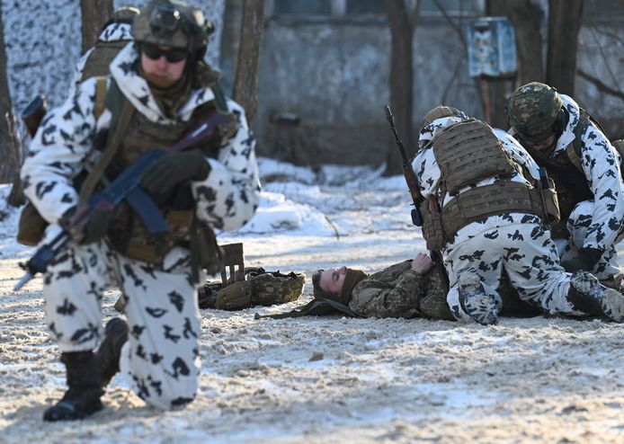 Okraense militaire oofenen in het radioactive gebied.