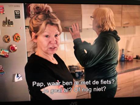 Ondertitelaar kan de zus van Roy Donders even niet volgen: maakt ‘goal’ van ‘Goirle’