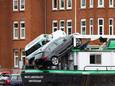 Flinke schade na het incident bij de Beukelsbrug.