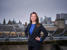 Marleen de Rooy (36) uit Zwolle is parlementair verslaggever bij de NOS: ‘Politiek saai? Dacht het niet’