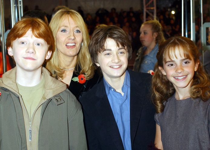 Rupert Grint, Daniel Radcliffe en Emma Watson met 'Harry Potter’-schrijfster J.K. Rowling in 2001.