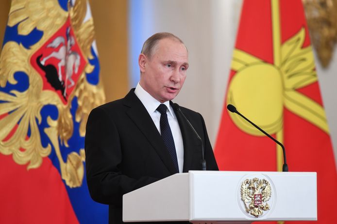 Vladimir Poetin stelt zich kandidaat voor een vierde termijn als president van Rusland.