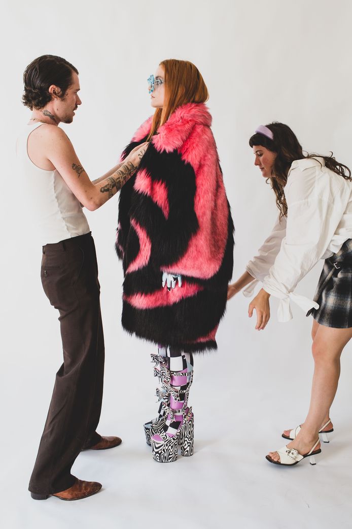De afstudeercollectie van Florentina Leitner: de roze jas werd ontworpen voor Lady Gaga.