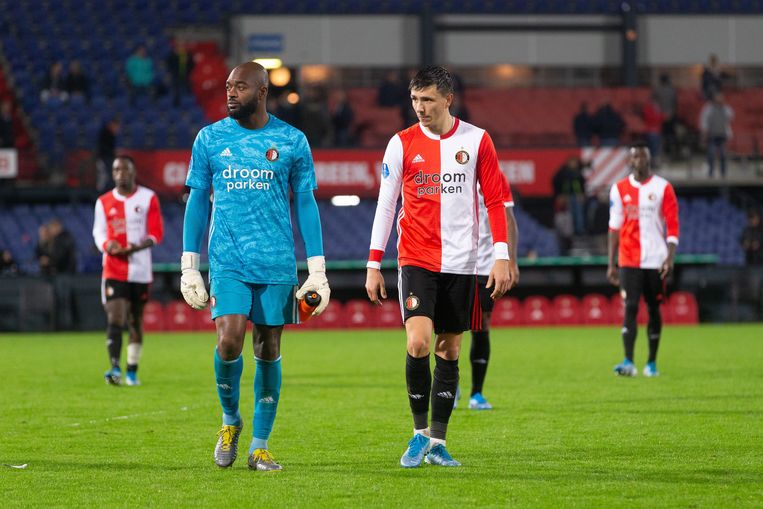 Lui Feyenoord zet De Kuip wagenwijd open voor AZ: 0-3 | De ...