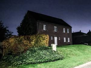 Infanticide à Berloz: le garçon de quatre ans est mort étouffé, la mère placée sous mandat d’arrêt pour assassinat 