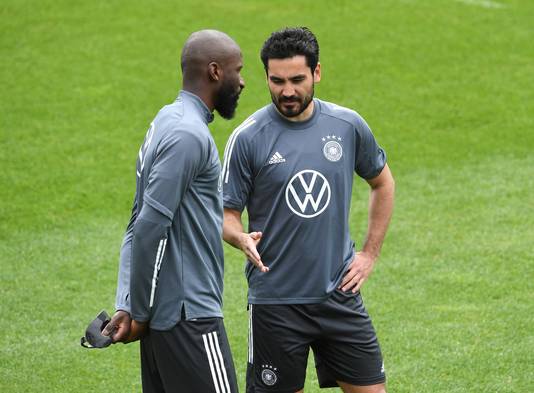 Rüdiger en Gündogan op training.