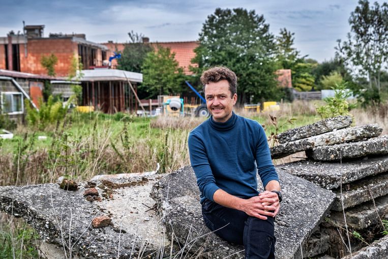 Tom Coppens: ‘Door het nieuwe decreet stijgt de factuur van de bouwshift van 2,3 miljard naar 31 miljard euro. Dat is onbetaalbaar voor de overheid.’ Beeld Tim Dirven