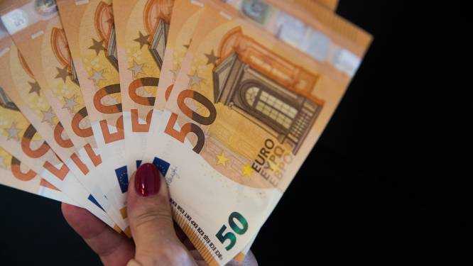 Maandelijks 50 euro sparen kan stevige winst opleveren: zo werkt de rentesneeuwbal