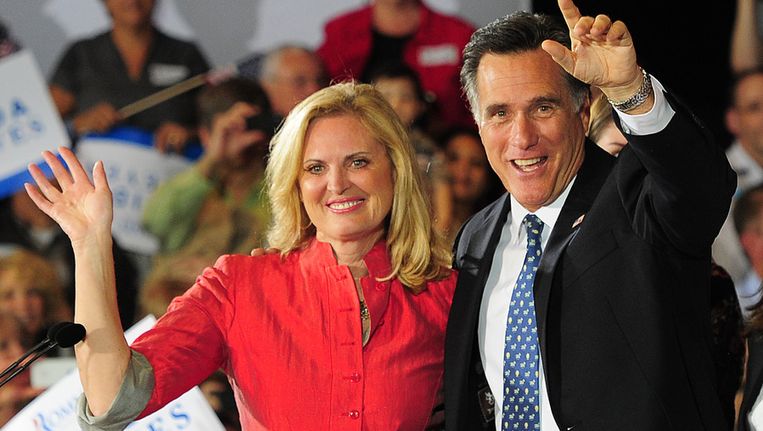 Mitt Romney en zijn vrouw op campagne in Tampa, Florida. Beeld afp