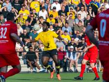 Benefietwedstrijd voor Vitesse: ‘Het was walking football, maar een mooie avond’