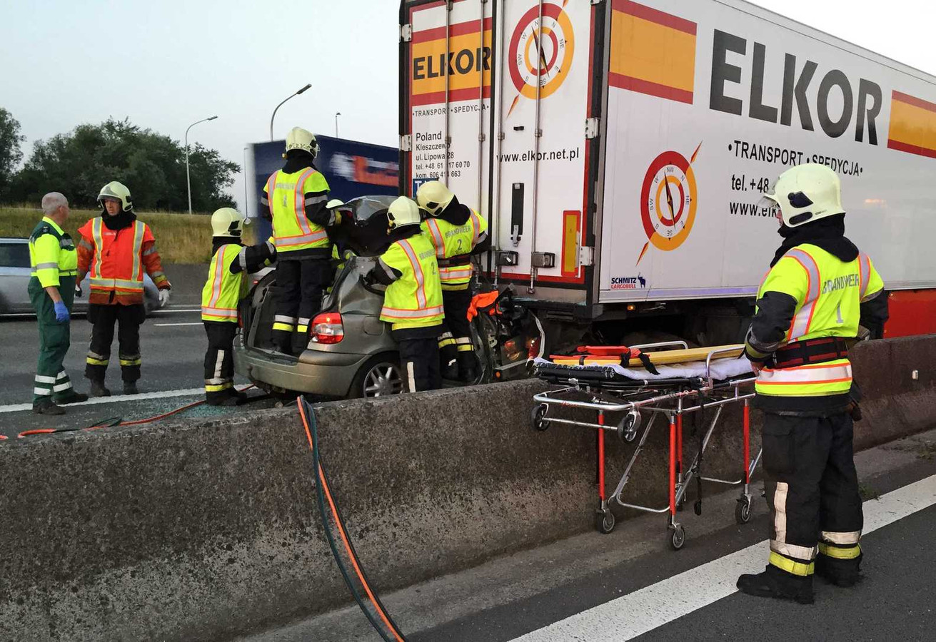 Koudekerk In Diepe Rouw Na Fataal Ongeluk Gezin Foto AD nl