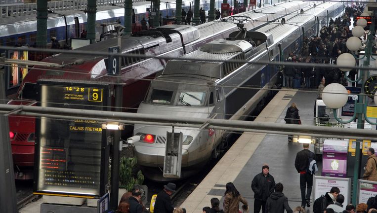 De treinverbindingen vanaf het Parijse Gare du Nord hadden vertraging als gevolg van de diefstal van kabels en glasvezelleidingen. Archieffoto Beeld afp