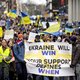 Duizend mensen protesteren tegen oorlog in Oekraïne: ‘De aandacht mag niet verslappen’