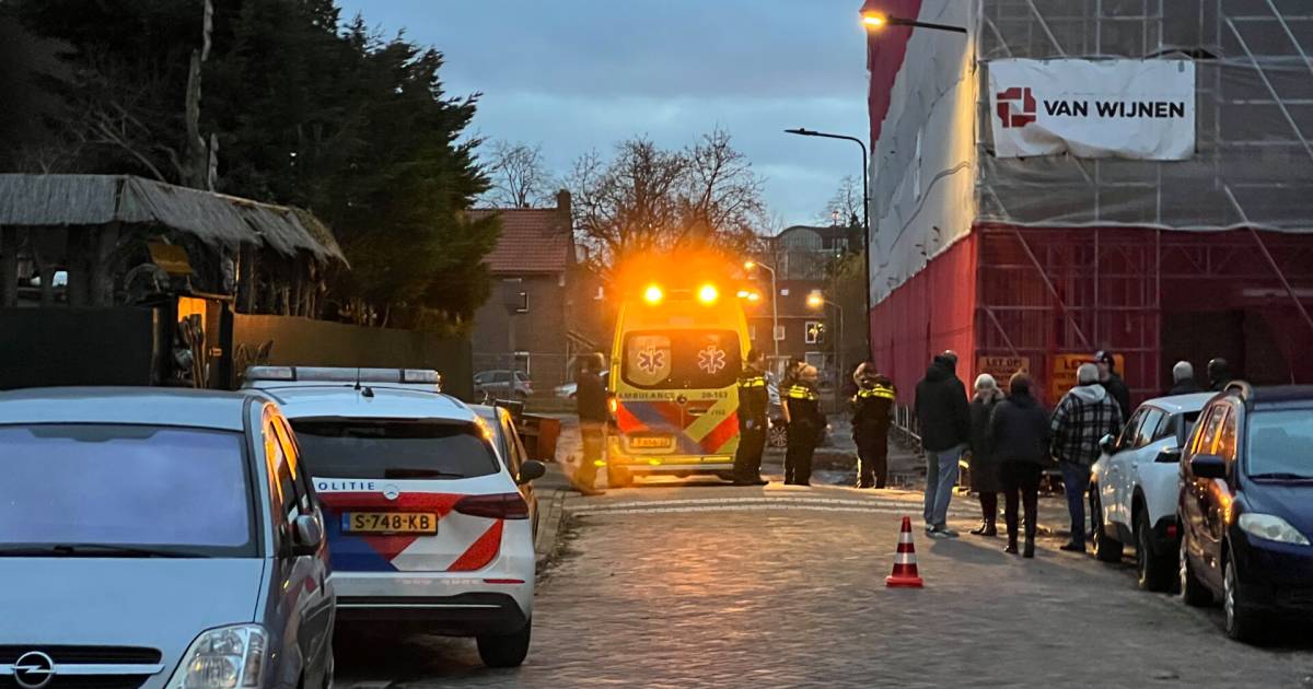 Police Fire Warning Shot at Man Threatening Children with Knife in Breda, Update + Video