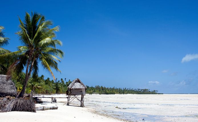 Een internationale vlucht uit Fiji bracht het coronaspook naar Kiribati.