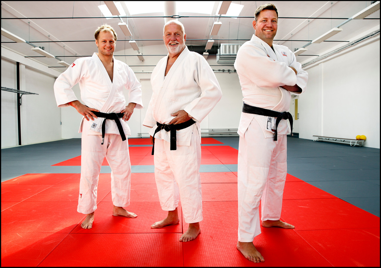 Brand in sportschool van judofamilie Van der Geest Foto AD.nl