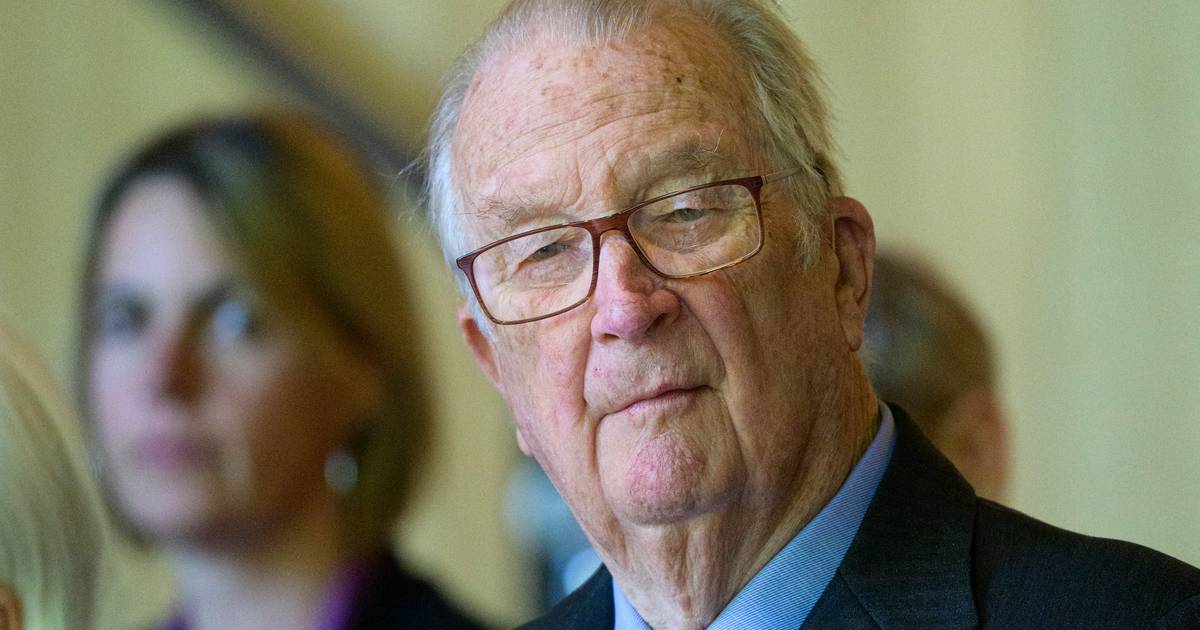 Il re belga Alberto (89) è stato portato in ospedale |  Visualizza