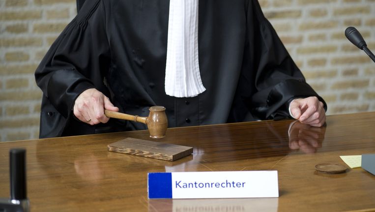 Werkgevers aarzelen om naar de kantonrechter te stappen nu blijkt dat die niet snel toestemming verleent voor ontslag. Beeld  Truus van Gog/HH