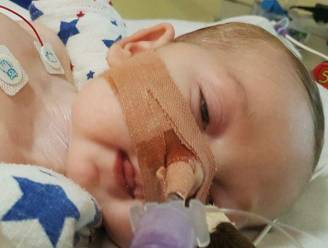 De strijd rond doodzieke baby Charlie duurt voort, en zelfs de paus en Donald Trump moeien zich: "Als we kunnen helpen, graag"