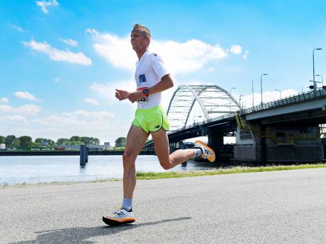 Lenteloop voor Roy Hoornweg ereronde door zijn dorp