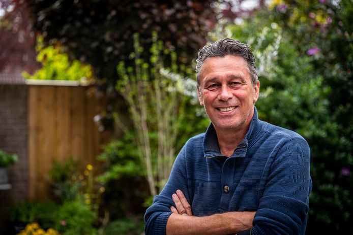 Henk van der Slik uit Eindhoven werkte veertig jaar voor defensie. Onder meer bij de Explosieven Opruimings Dienst
