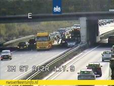 Ongeval met meerdere voertuigen op A12 bij Oosterbeek: weg weer vrij
