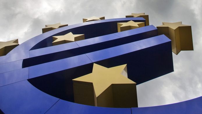 Eurostandbeeld voor de Europese Centrale Bank in Frankfurt