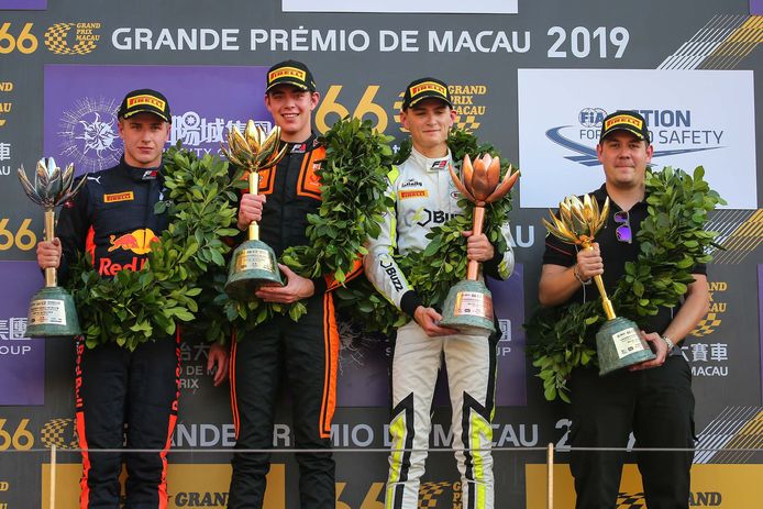 Het podium bij de Grand Prix van Macau.